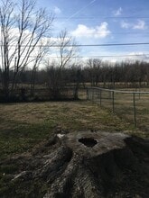 3608 Ripple Creek Dr in Louisville, KY - Building Photo - Building Photo