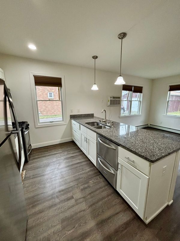 476 Terrace Blvd in Depew, NY - Foto de edificio - Building Photo