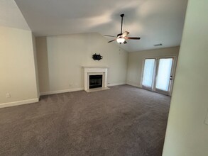 587 Embassy Walk in Winder, GA - Building Photo - Building Photo
