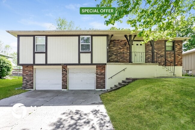 property at 1417 N Millburn Ave