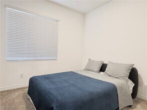 3289 Vasco Fls Ave in Henderson, NV - Building Photo - Building Photo