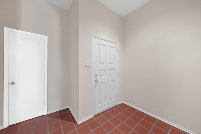 property at 59 Chelsea Blvd