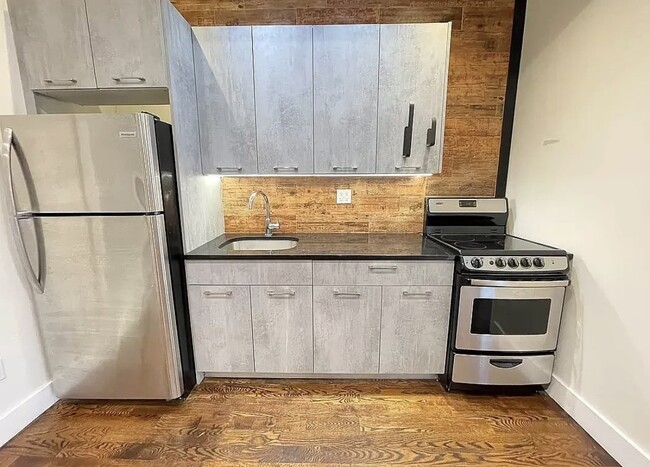 2156A Fulton St, Unit 3A in Brooklyn, NY - Foto de edificio - Building Photo