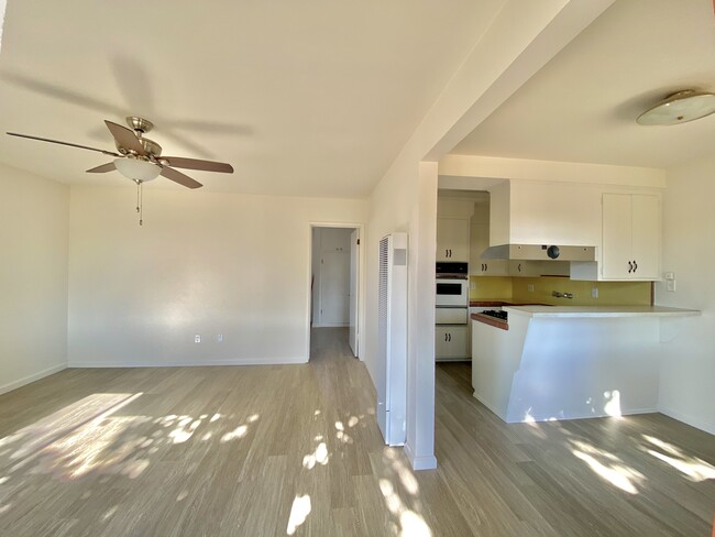 2727 Drew Ln in Lemon Grove, CA - Foto de edificio - Building Photo