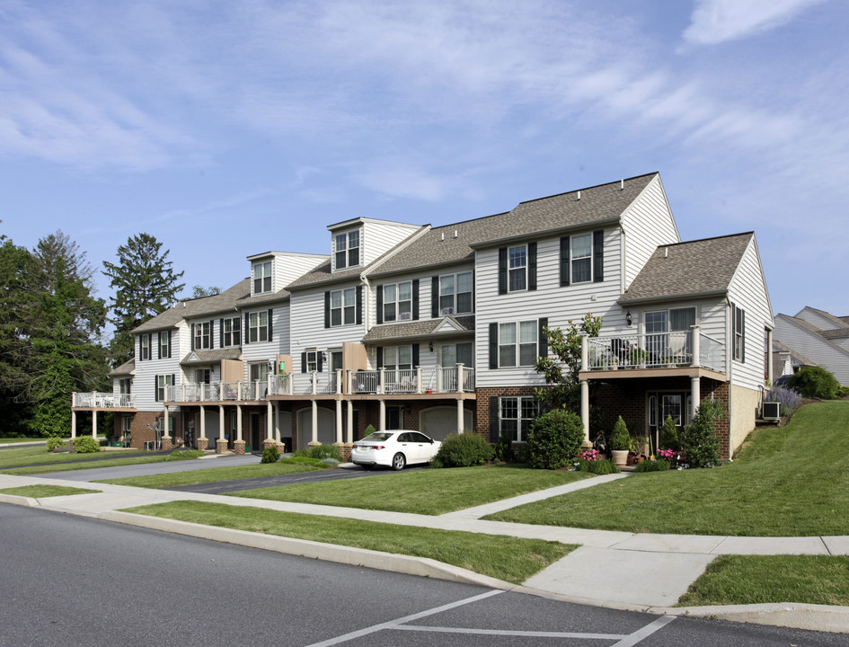 Rosewood Terrace in Lancaster, PA - Building Photo