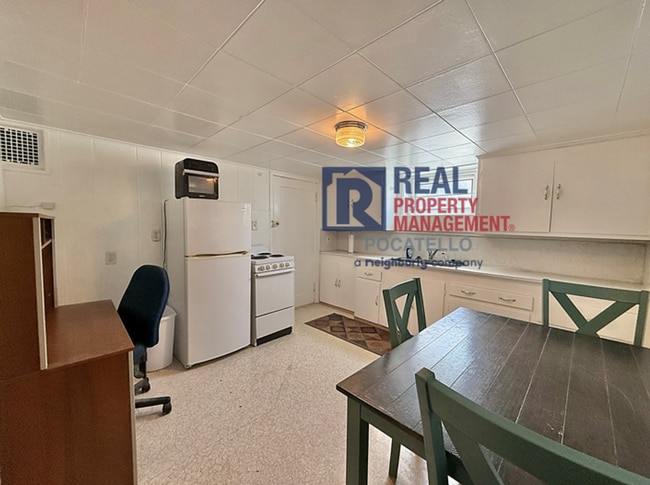 923 E Lander St in Pocatello, ID - Building Photo - Building Photo