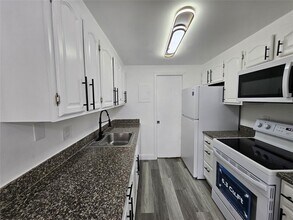 6603 Winfield Blvd in Margate, FL - Building Photo - Building Photo
