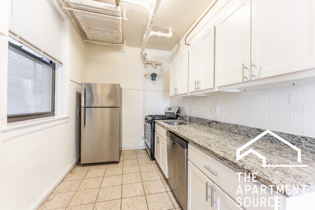 property at 520 W Cornelia Ave