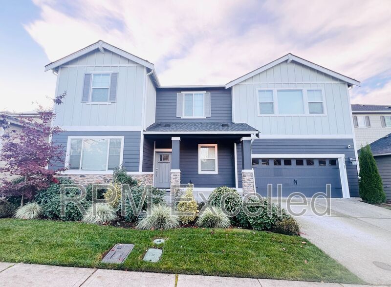 32709 Ash Ave SE in Black Diamond, WA - Building Photo