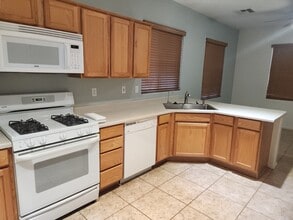 4458 Yellow Harbor St in Las Vegas, NV - Foto de edificio - Building Photo