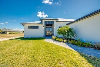 1531 NW 40th Pl, Unit 4204 in Cape Coral, FL - Building Photo - Building Photo