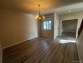 8121 Raspberry Dr in Longmont, CO - Building Photo - Building Photo