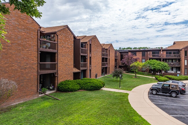 Cloisters of Forest Hills