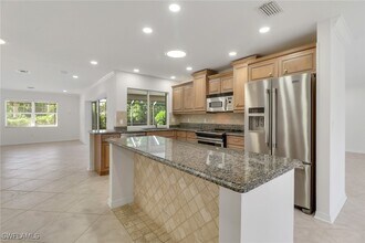 750 Southern Pines Dr in Naples, FL - Building Photo - Building Photo