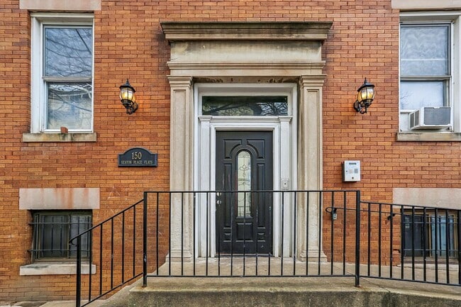 property at 150 Seaton Pl NW