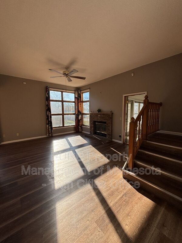 645 Sullivan Dr NE in Minneapolis, MN - Building Photo - Building Photo