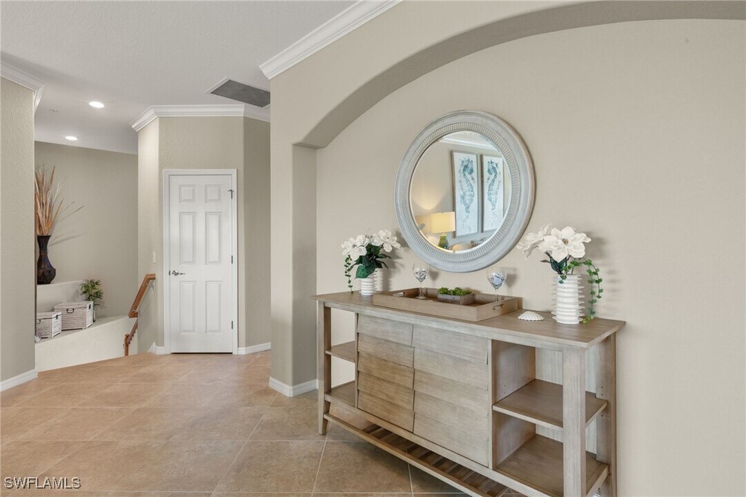 9493 Casoria Ct in Naples, FL - Building Photo