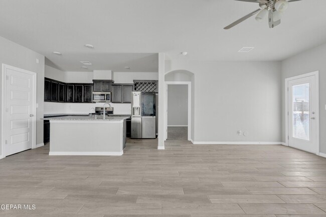 12260 Desert Wolf Ave in El Paso, TX - Building Photo - Building Photo