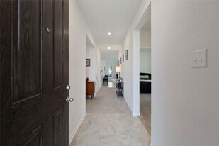 4007 Mossy banks Ln in Houston, TX - Building Photo