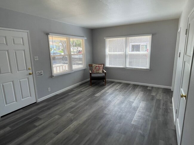 317 S D St in Lompoc, CA - Building Photo - Building Photo