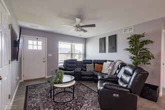 127 Parkers Loop in Hodgenville, KY - Building Photo - Building Photo