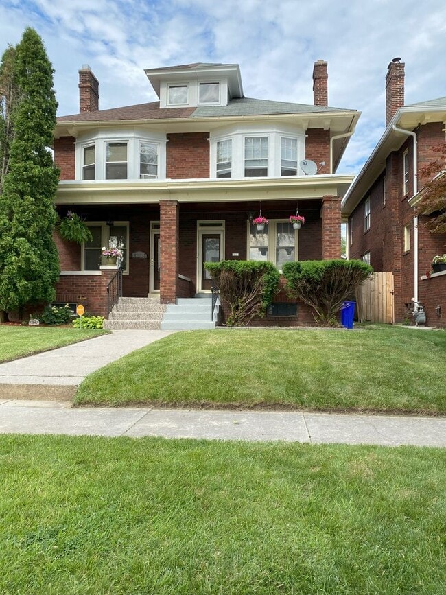 property at 2705 N 4th St