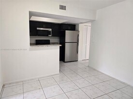 1231 Seaview in North Lauderdale, FL - Building Photo