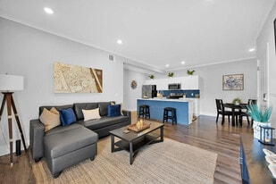 Pointe Grand Daytona in Daytona Beach, FL - Building Photo