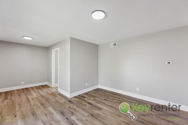 3520 E Zimmerly St in Wichita, KS - Building Photo - Building Photo