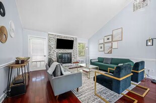 Room in House on Greg Dr SW in Lilburn, GA - Building Photo