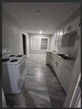 4724 E Gilbert St in Wichita, KS - Building Photo - Building Photo