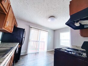 230 E 327th St in Willowick, OH - Building Photo - Building Photo