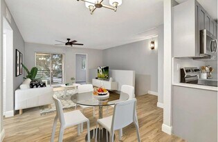 116 Gardens Dr, Unit 202 in Pompano Beach, FL - Building Photo