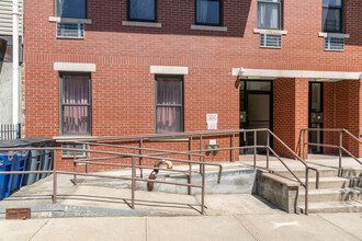 133 Meserole Ave in Brooklyn, NY - Building Photo - Building Photo