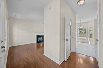 800 Savannah Dr in Jacksonville, NC - Building Photo - Building Photo