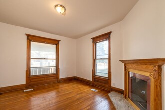 409 N 25th St in Lincoln, NE - Foto de edificio - Building Photo
