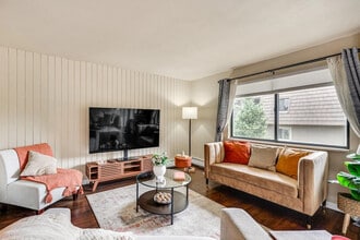 3315 Chisholm Trail in Boulder, CO - Building Photo - Building Photo