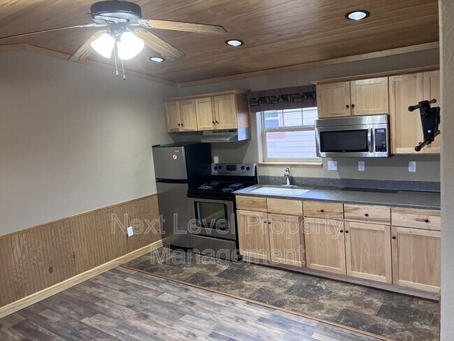 40 Davis Ct in Kalispell, MT - Building Photo - Building Photo