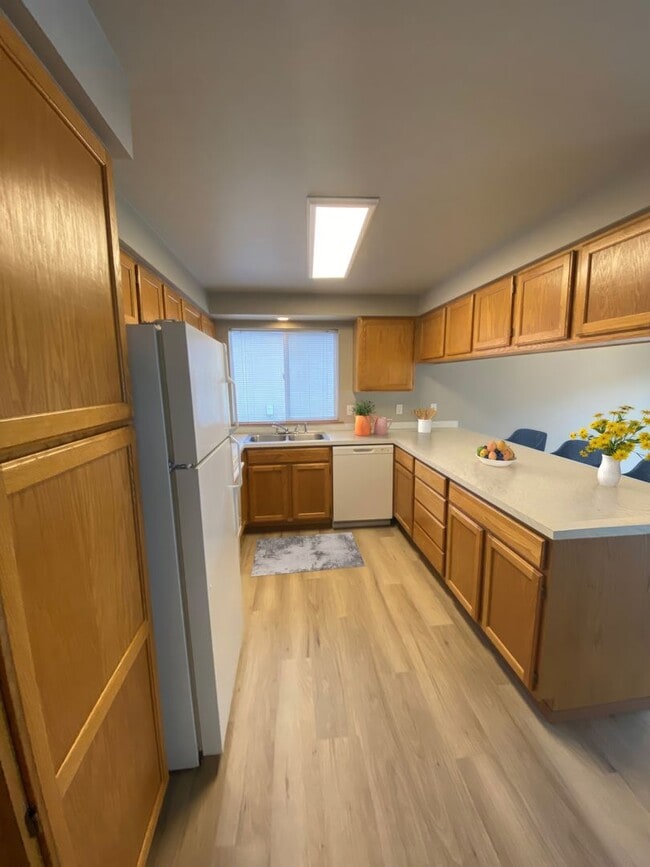 103 Peach Tree Ln in Yakima, WA - Building Photo - Building Photo