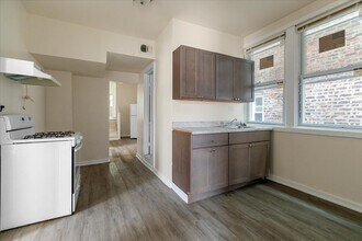 4450 S Wood St in Chicago, IL - Building Photo - Building Photo