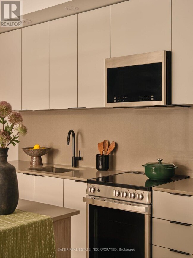 65 Trinity St in Toronto, ON - Building Photo - Building Photo