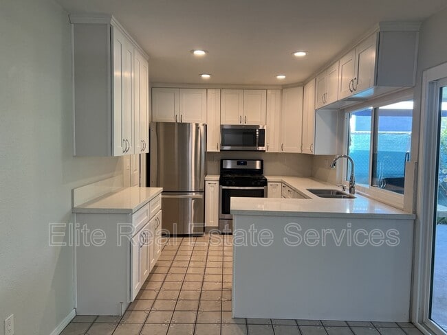 887 Hawaii Ave in San Diego, CA - Building Photo - Building Photo