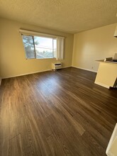8823 Ocean View Ave in Whittier, CA - Foto de edificio - Building Photo