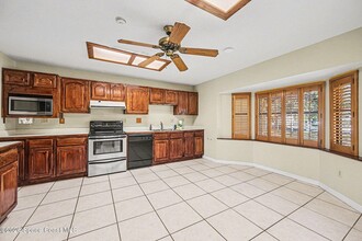 655 N Burnett Rd in Cocoa, FL - Building Photo - Building Photo