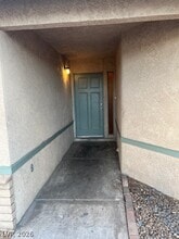 5035 Hayward Ave in Las Vegas, NV - Building Photo - Building Photo