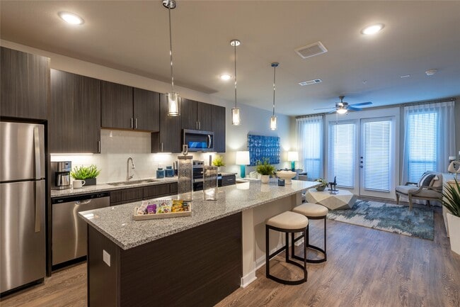 property at 15915 Kingfield Dr