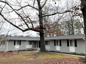 3034 Woodrow Manor in Stonecrest, GA - Building Photo