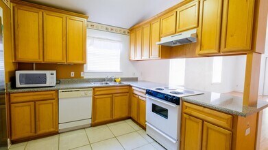 3292 Emerson Ln in Tallahassee, FL - Building Photo - Building Photo