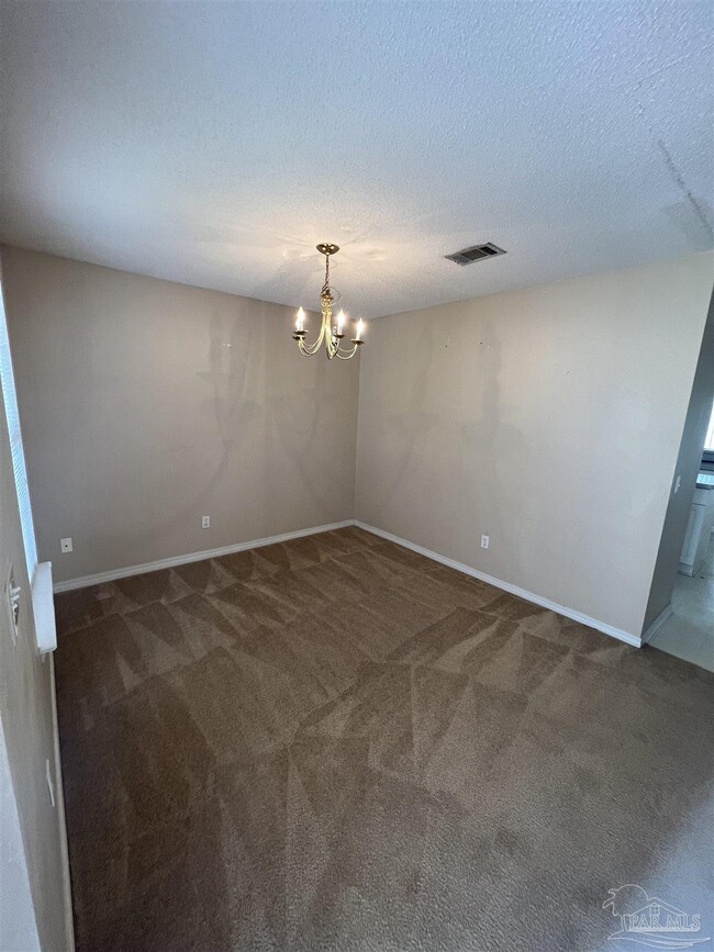 7610 Chablis Cir in Navarre, FL - Building Photo - Building Photo