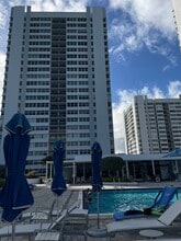 1904 S Ocean Dr, Unit # 1107S in Hallandale Beach, FL - Building Photo - Building Photo